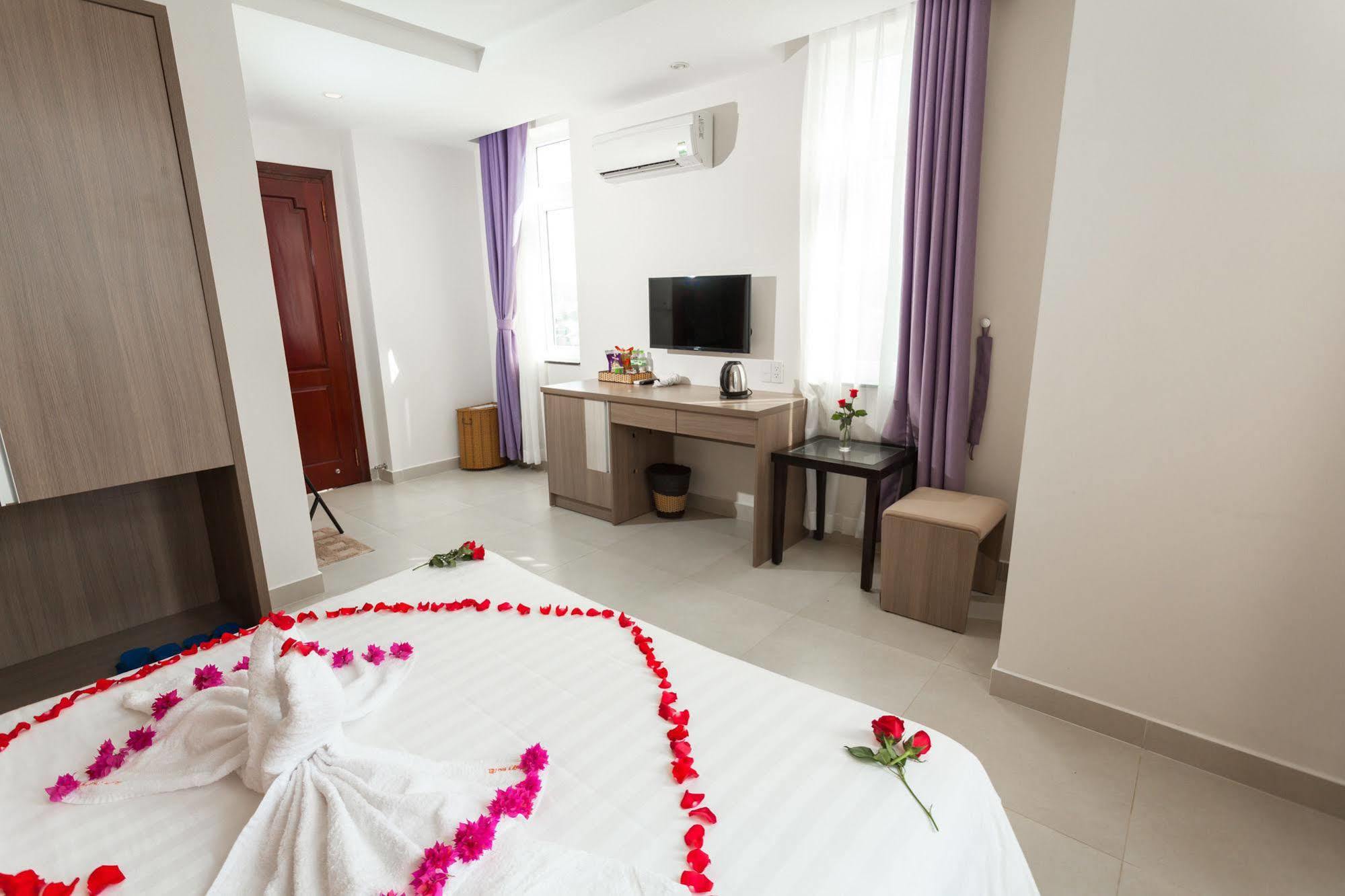 Hotel Blue Sky Phú Quốc